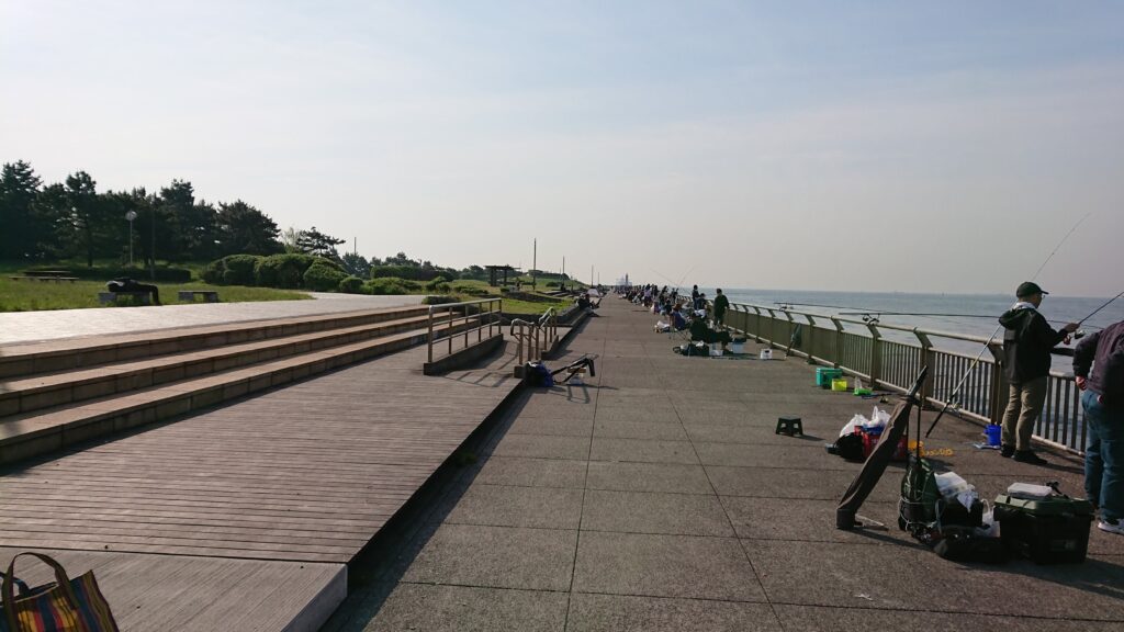 東扇島西公園の釣り場