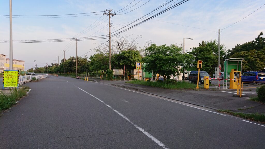 東扇島西公園の第一駐車場