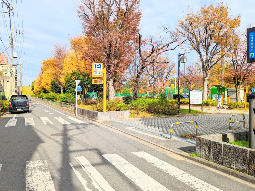 浮間公園＿駐車場