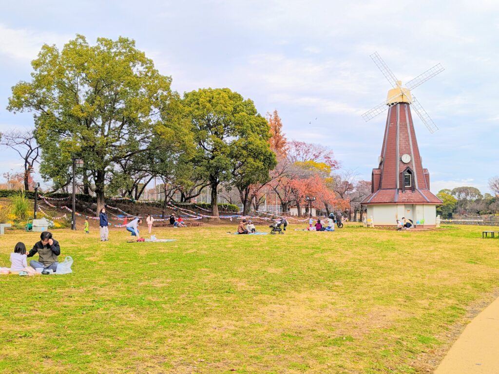 浮間公園＿芝生広場