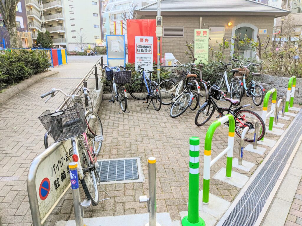 柳田公園（王子）の自転車置き場