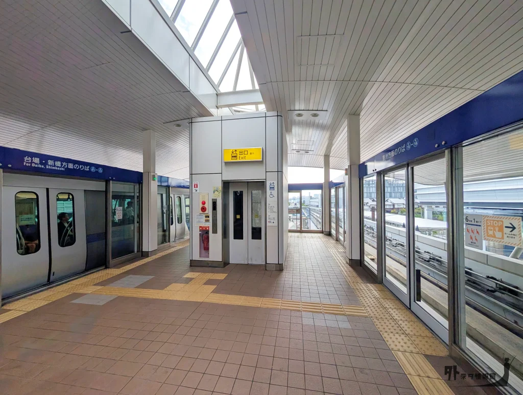 市場駅前のホームエレベーター