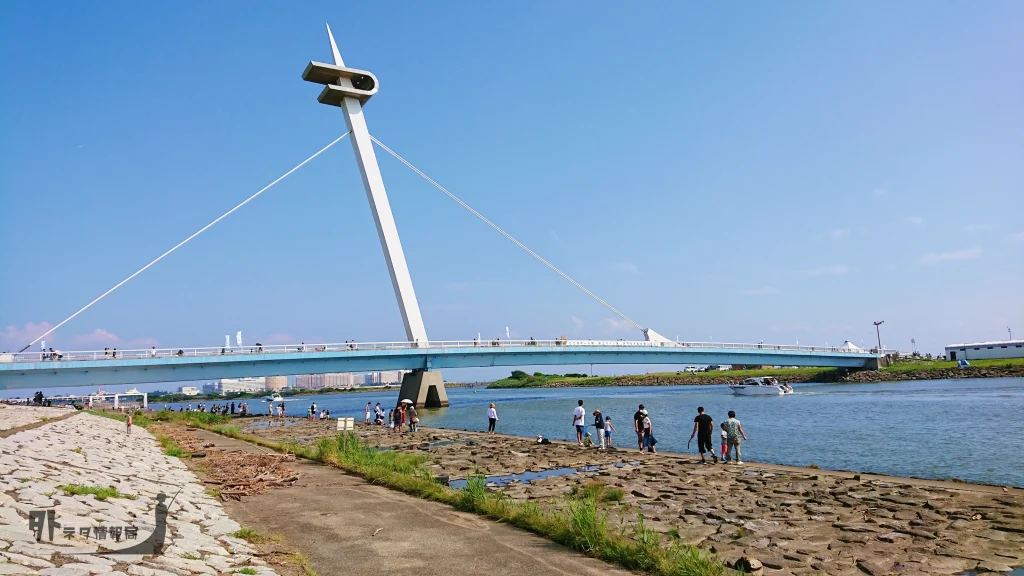 葛西臨海公園と葛西海浜公園を結ぶ渚橋