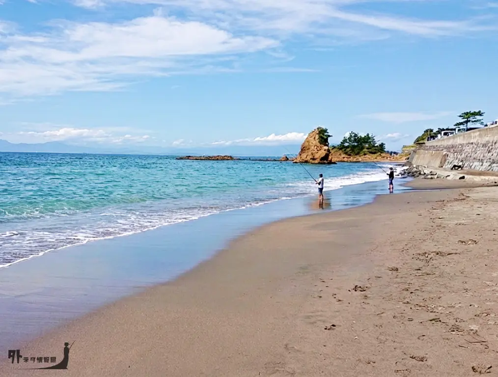 秋谷海岸の浜辺