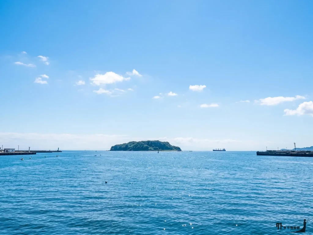 三笠公園から見える猿島